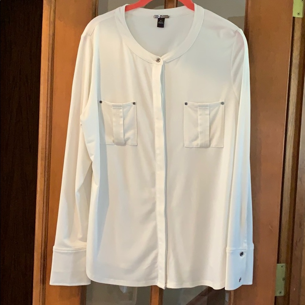 Women’s long sleeve top